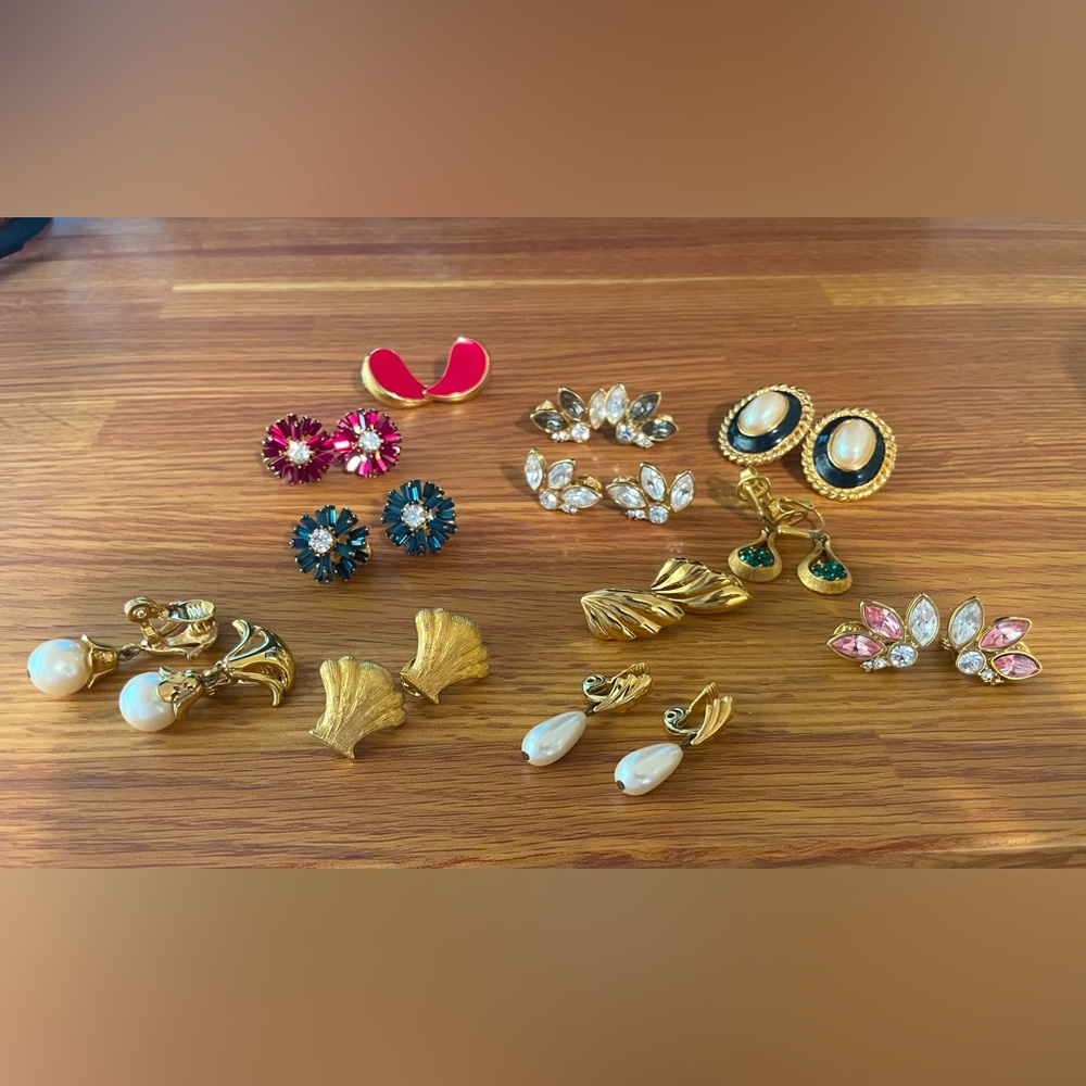 Lot/Bundle of 12 pairs of costume clip-on earrings